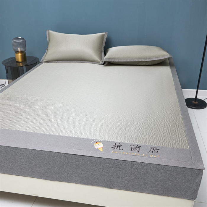 91家纺网 家纺一手货源 找家纺 鑫姿席业 2025新款抗菌冰激凌凉感丝冰丝席系列 冰激凌-浅灰