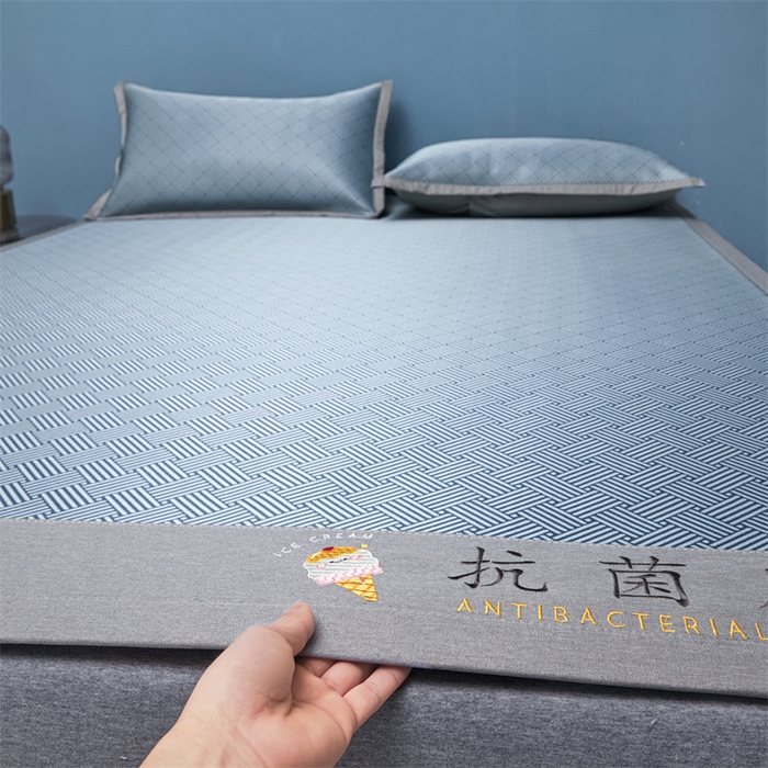 91家纺网 家纺一手货源 找家纺 鑫姿席业 2025新款抗菌冰激凌凉感丝冰丝席系列 冰激凌-深蓝