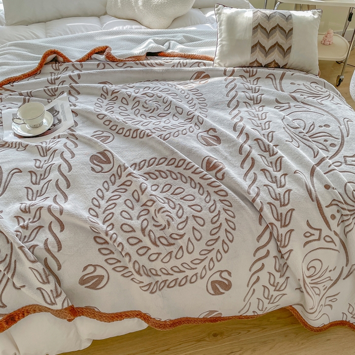 91家纺网 家纺一手货源 找家纺 来菲毛毯 2025新款高级感软糯保暖阳离子毛毯剪花复合毯可铺盖多功能办公盖毯