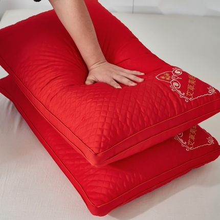 91家纺网 家纺一手货源 找家纺 （总）大熊枕芯 2023新款艾草刺绣羽丝绒美眠枕芯枕头枕芯