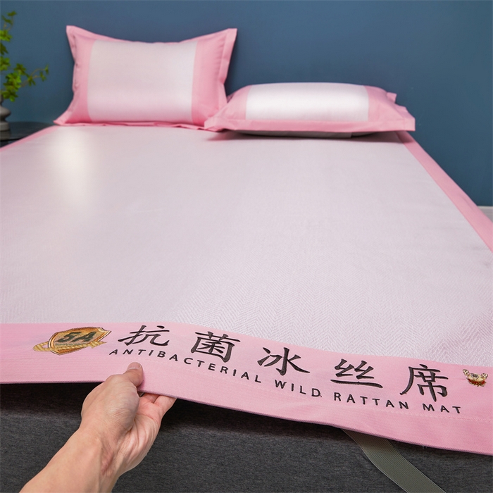 91家纺网 家纺一手货源 找家纺 鑫姿席业 2025新款5A抗菌冰丝凉席系列 香芋粉（凉席款）