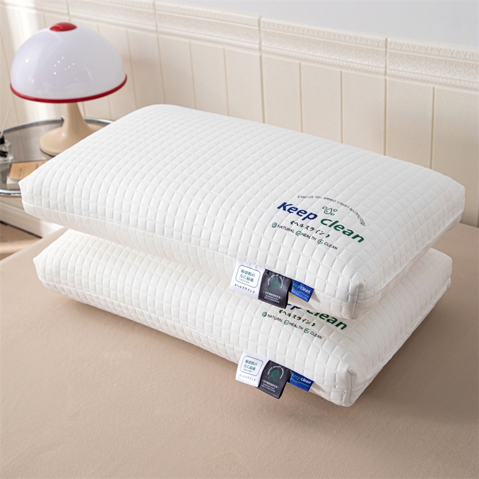 91家纺网 家纺一手货源 找家纺 大熊枕芯 2023新款小方格烫花捏角枕头枕芯 48*74cm/只小方格