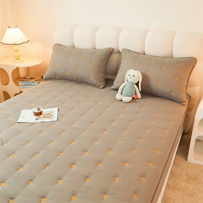 91家纺网 家纺一手货源 找家纺 （总）纤雅床笠 2024新款生姜艾草蝴蝶刺绣全包床笠