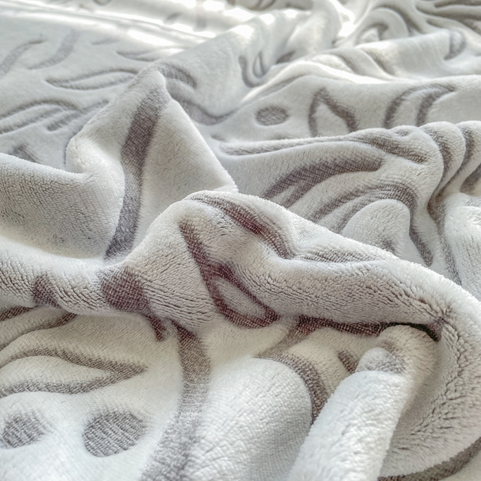 91家纺网 家纺一手货源 找家纺 来菲毛毯 2025新款阳离子剪花复合毛毯 灰色