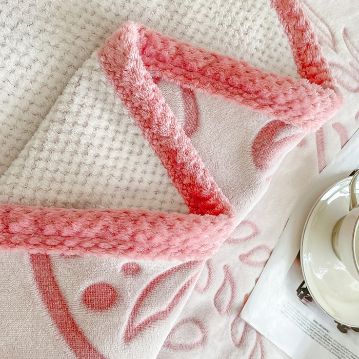 91家纺网 家纺一手货源 找家纺 来菲毛毯 2025新款阳离子剪花复合毛毯 粉色