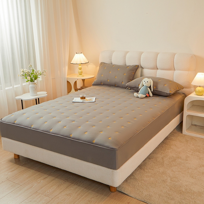 91家纺网 家纺一手货源 找家纺 （总）纤雅床笠 2024新款生姜艾草蝴蝶刺绣床笠