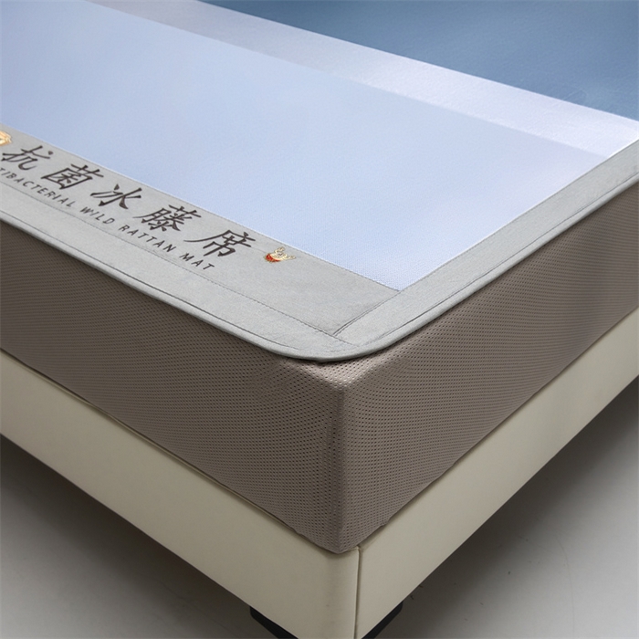 91家纺网 家纺一手货源 找家纺 鑫姿席业 2025新款5A抗菌冰藤席（渐变）床笠款系列 黛蓝灰