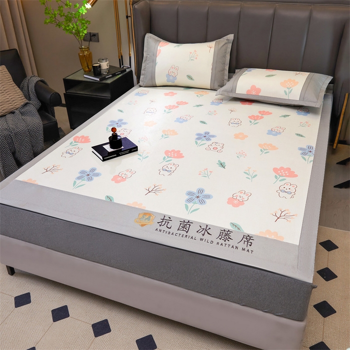 91家纺网 家纺一手货源 找家纺 鑫姿席业 2025新款A类抗菌冰藤席 花园兔-1