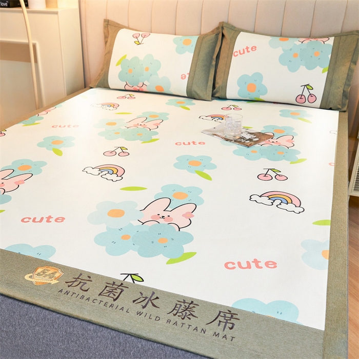 91家纺网 家纺一手货源 找家纺 鑫姿席业 2025新款A类抗菌冰藤席 花与兔子-1