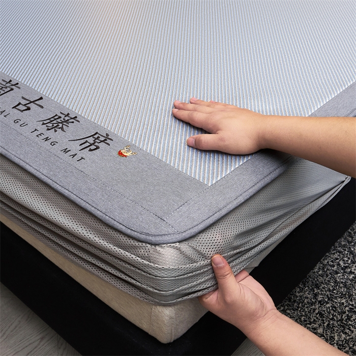 91家纺网 家纺一手货源 找家纺 鑫姿席业 2025新款抗菌古藤席床笠款系列 蓝灰(床笠款）