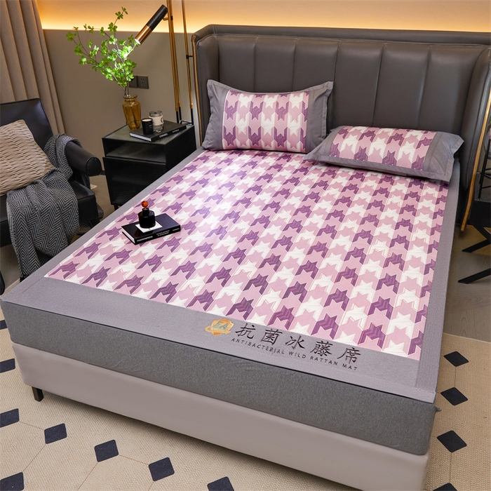 91家纺网 家纺一手货源 找家纺 鑫姿席业 2025新款A类抗菌冰藤席 歌本哈根-紫