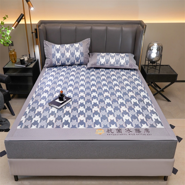 91家纺网 家纺一手货源 找家纺 鑫姿席业 2025新款A类抗菌冰藤席 歌本哈根-蓝