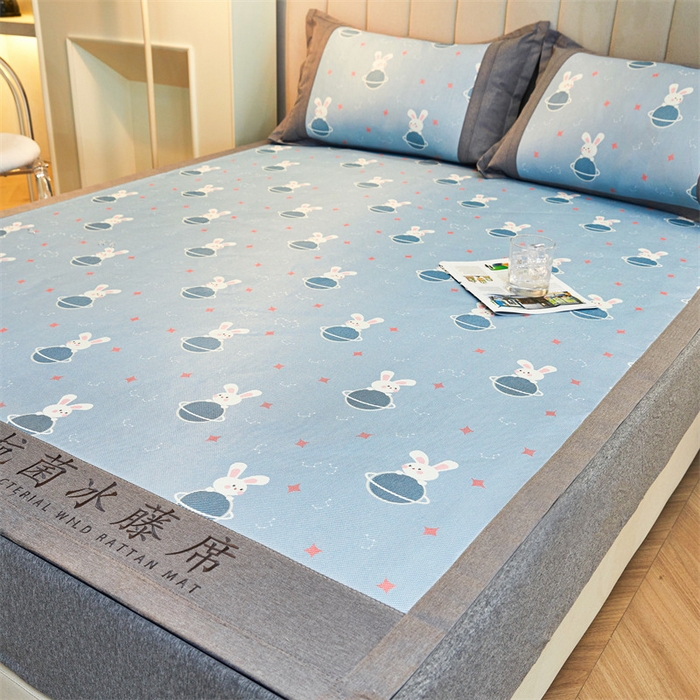 91家纺网 家纺一手货源 找家纺 鑫姿席业 2025新款A类抗菌冰藤席 星球兔