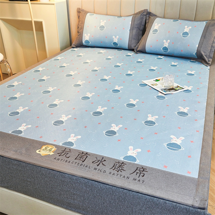 91家纺网 家纺一手货源 找家纺 鑫姿席业 2025新款A类抗菌冰藤席 星球兔