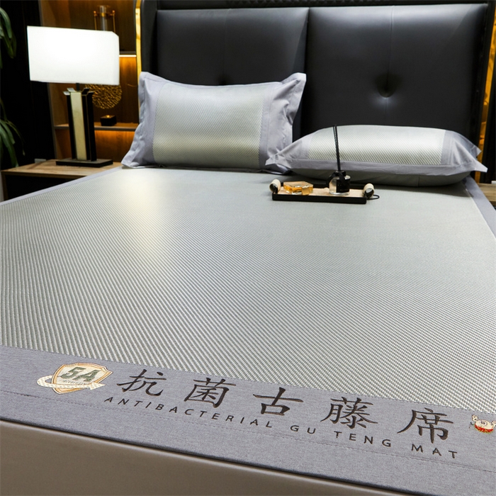 91家纺网 家纺一手货源 找家纺 鑫姿席业 2025新款抗菌古藤席床单款系列 杏仁绿