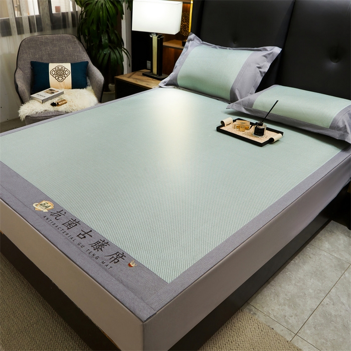 91家纺网 家纺一手货源 找家纺 鑫姿席业 2025新款抗菌古藤席床单款系列 松柏绿