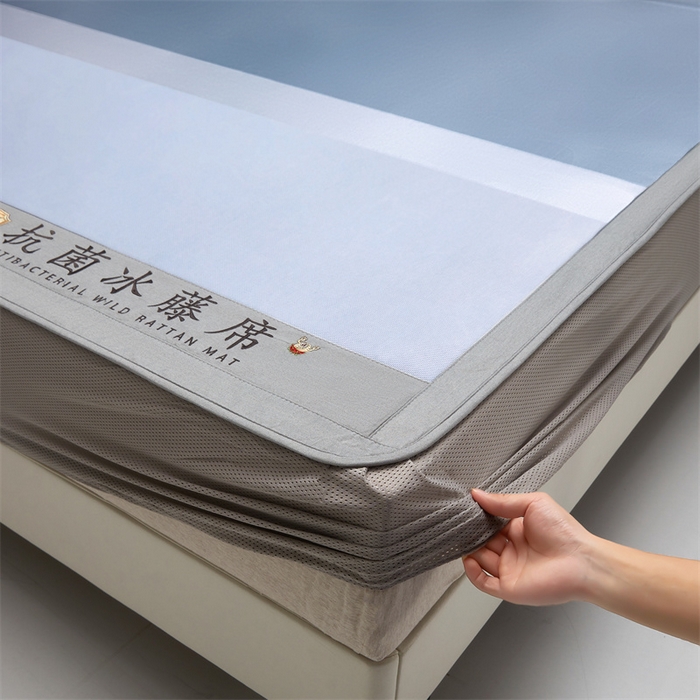 91家纺网 家纺一手货源 找家纺 鑫姿席业 2025新款5A抗菌冰藤席（渐变）床笠款系列 黛蓝灰