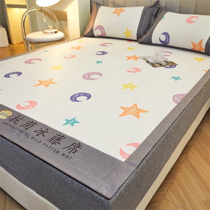 91家纺网 家纺一手货源 找家纺 鑫姿席业 2025新款A类抗菌冰藤席 星星的眼睛-1