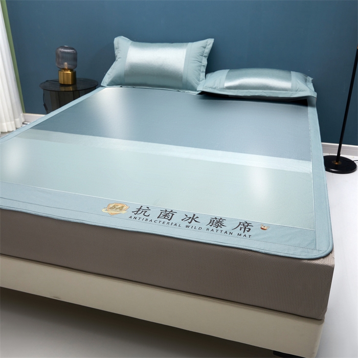 91家纺网 家纺一手货源 找家纺 鑫姿席业 2025新款5A抗菌冰藤席（渐变）床笠款系列 倾城蓝