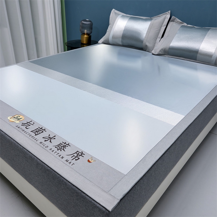91家纺网 家纺一手货源 找家纺 鑫姿席业 2025新款5A抗菌冰藤席（渐变）床单款系列 黛蓝灰
