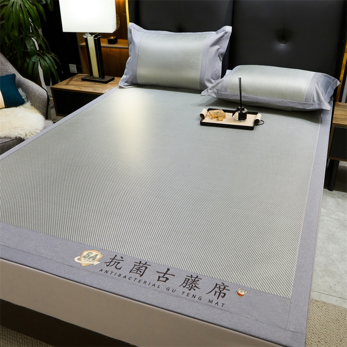 91家纺网 家纺一手货源 找家纺 鑫姿席业 2025新款抗菌古藤席床单款系列 杏仁绿