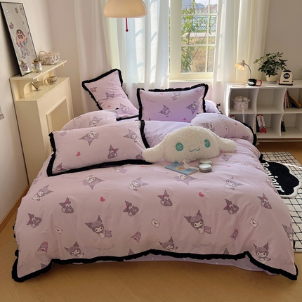 91家纺网 家纺一手货源 找家纺 三朵家纺 2023新款全棉花边款三丽鸥系列四件套 库洛米宝贝