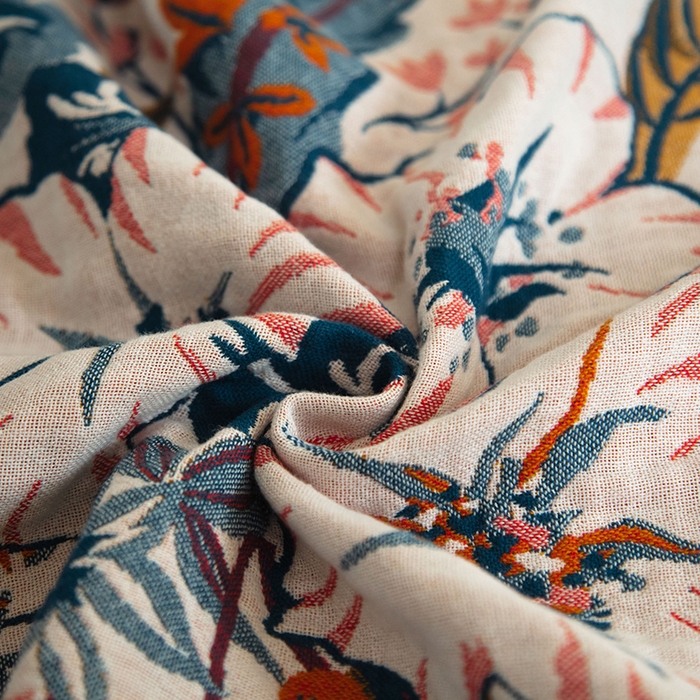 91家纺网 家纺一手货源 找家纺 雯雨家纺 2023新款全棉卡通系列纱布浴巾 花园之间-兰