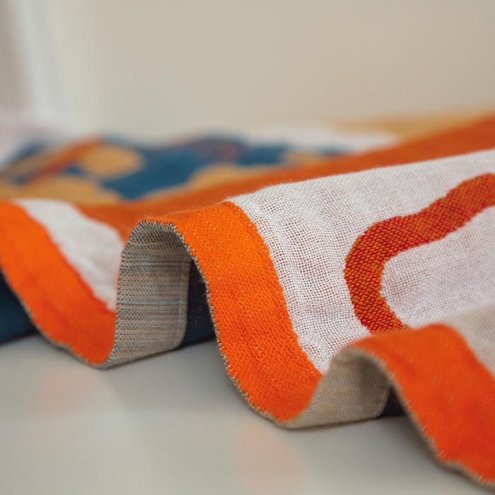 91家纺网 家纺一手货源 找家纺 雯雨家纺 2023新款全棉卡通系列纱布浴巾 草莓女孩