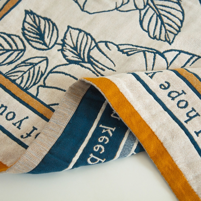 91家纺网 家纺一手货源 找家纺 雯雨家纺 2023新款全棉卡通系列纱布浴巾 花仙子-白