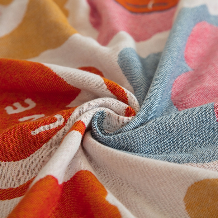 91家纺网 家纺一手货源 找家纺 雯雨家纺 2023新款全棉卡通系列纱布浴巾 草莓女孩