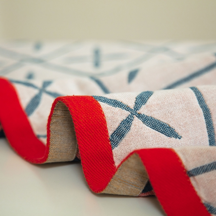 91家纺网 家纺一手货源 找家纺 雯雨家纺 2023新款全棉卡通系列纱布浴巾 花园之间-兰