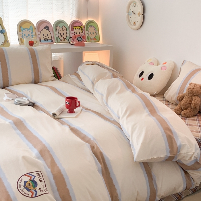 91家纺网 家纺一手货源 找家纺 昔可家纺 2023新款全棉四件套-ins卡通系列 棕条英伦熊