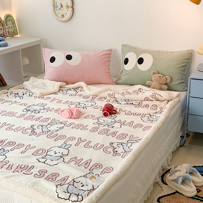 91家纺网 家纺一手货源 找家纺 昔可家纺 2023新款圣诞款毯子 圣诞小萌狗