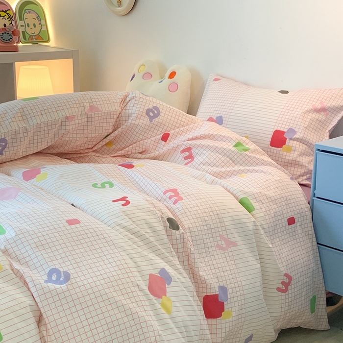 91家纺网 家纺一手货源 找家纺 昔可家纺 2023新款全棉四件套-潮趣系列 彩格字母