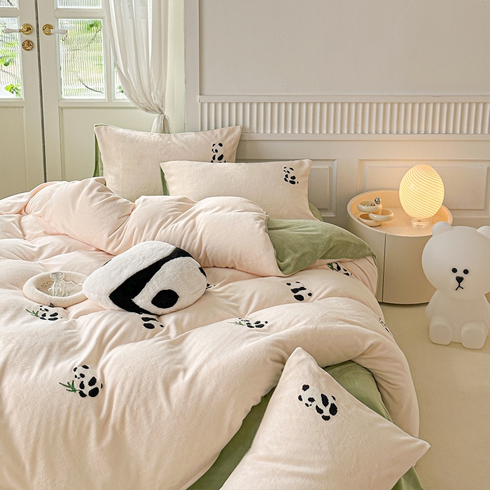 91家纺网 家纺一手货源 找家纺 （总）木堇家居 2023秋冬新款牛奶绒毛巾绣四件套