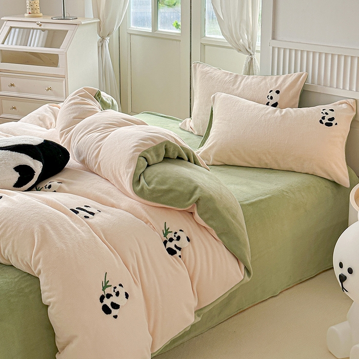 91家纺网 家纺一手货源 找家纺 （总）木堇家居 2023秋冬新款牛奶绒毛巾绣四件套