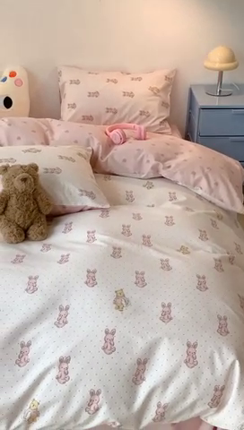 91家纺网 家纺一手货源 找家纺 昔可家纺 2023新款全棉四件套-ins卡通系列 蓝格花兔兔