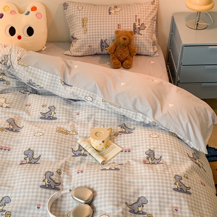 91家纺网 家纺一手货源 找家纺 昔可家纺 2023新款全棉四件套-萌趣卡通 蓝格恐龙