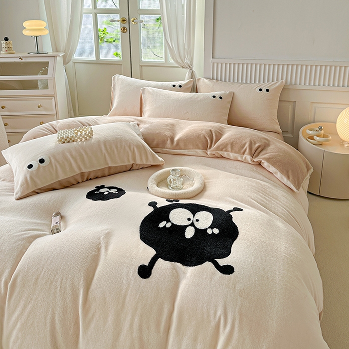 91家纺网 家纺一手货源 找家纺 木堇家居 2023秋冬新款牛奶绒毛巾绣四件套 黑煤球