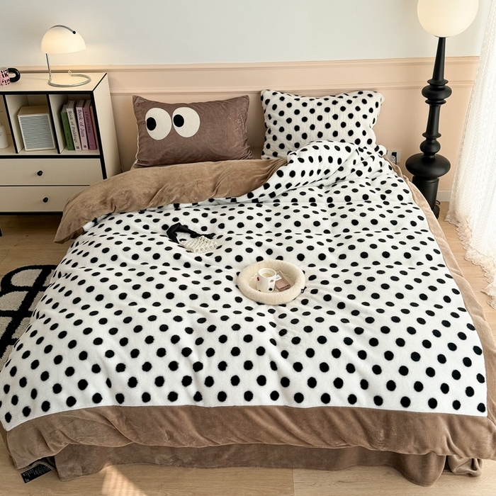 91家纺网 家纺一手货源 找家纺 （总）昔可家纺 2023新款波点兔兔绒拼接牛奶绒四件套