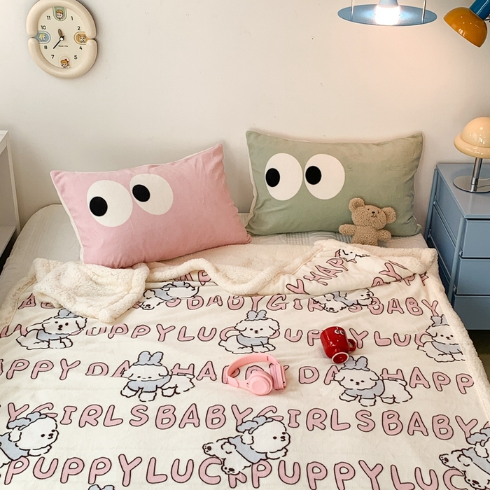 91家纺网 家纺一手货源 找家纺 昔可家纺 2023新款圣诞款毯子 圣诞小萌狗