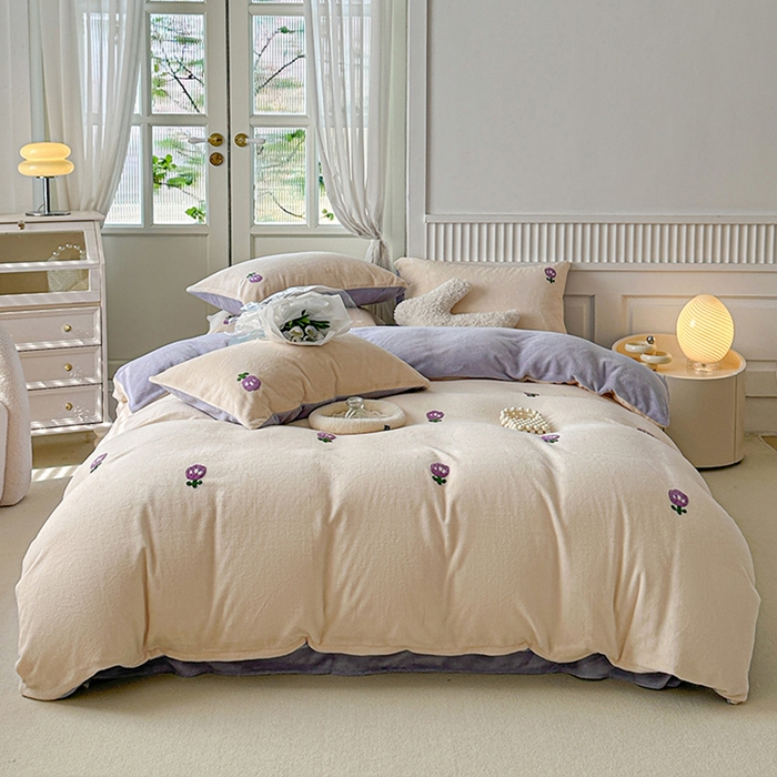 91家纺网 家纺一手货源 找家纺 木堇家居 2023秋冬新款牛奶绒毛巾绣四件套 郁金香