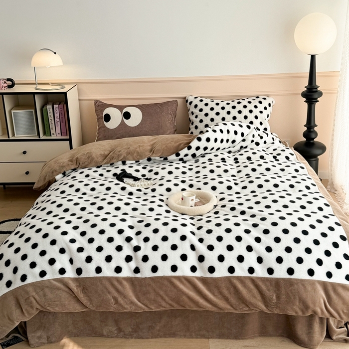 91家纺网 家纺一手货源 找家纺 （总）昔可家纺 2023新款波点兔兔绒拼接牛奶绒四件套