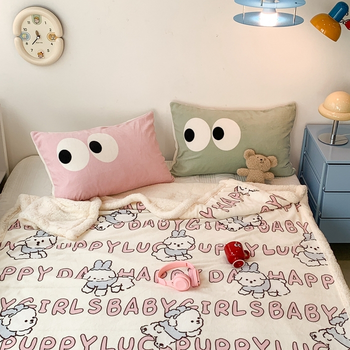 91家纺网 家纺一手货源 找家纺 昔可家纺 2023新款圣诞款毯子 圣诞小萌狗