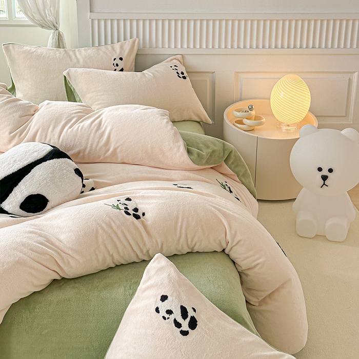 91家纺网 家纺一手货源 找家纺 （总）木堇家居 2023秋冬新款牛奶绒毛巾绣四件套