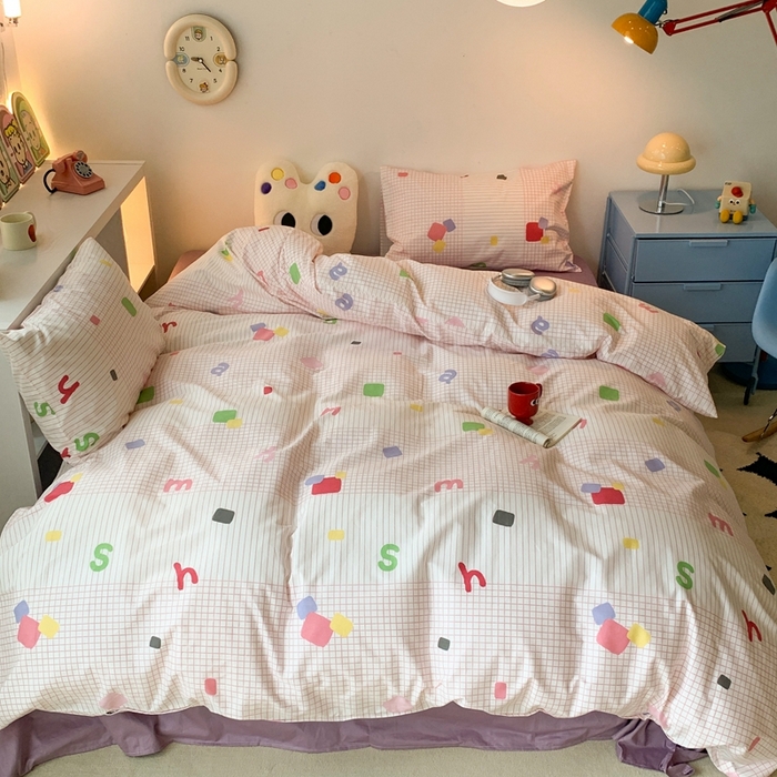 91家纺网 家纺一手货源 找家纺 昔可家纺 2023新款全棉四件套-潮趣系列 彩格字母