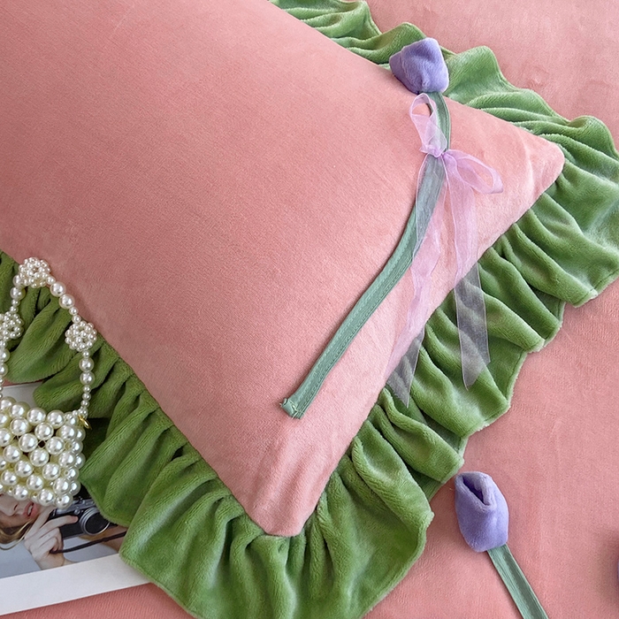 91家纺网 家纺一手货源 找家纺 言熙居 2024新款法莱绒牛奶绒高克重郁金香系列韩版四件套 郁金香粉