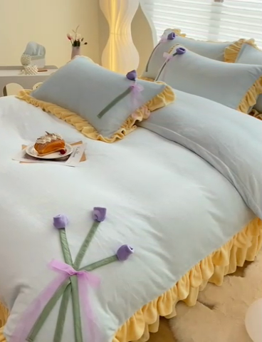 91家纺网 家纺一手货源 找家纺 言熙居 2024新款法莱绒牛奶绒高克重郁金香系列韩版四件套 郁金香蓝