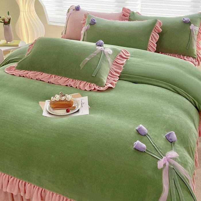 91家纺网 家纺一手货源 找家纺 言熙居 2024新款法莱绒牛奶绒高克重郁金香系列韩版四件套 郁金香绿