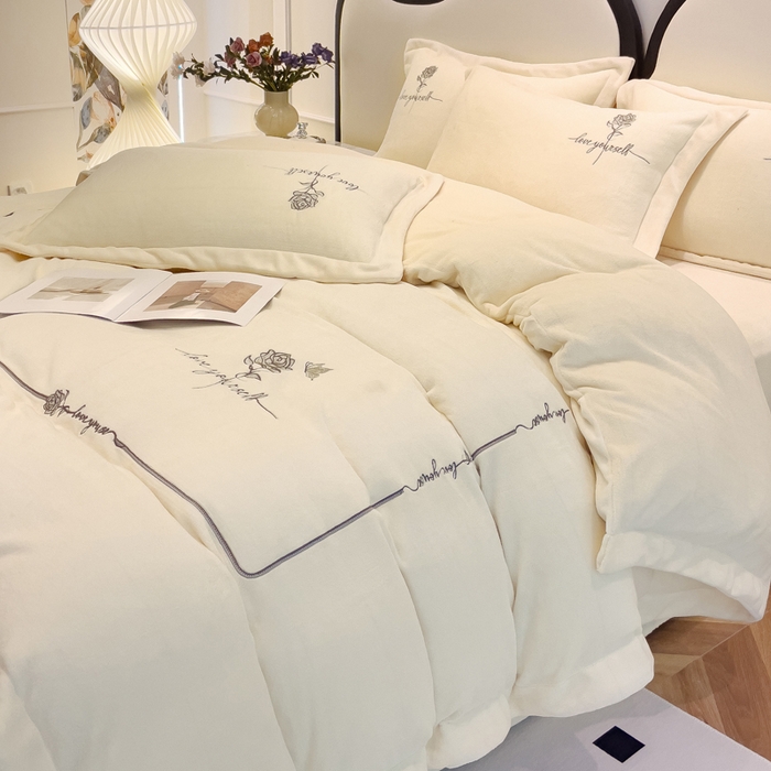 91家纺网 家纺一手货源 找家纺 （总）宜家坊 2023秋冬新款高克重牛奶绒轻奢花卉刺绣-玫瑰庄园系列